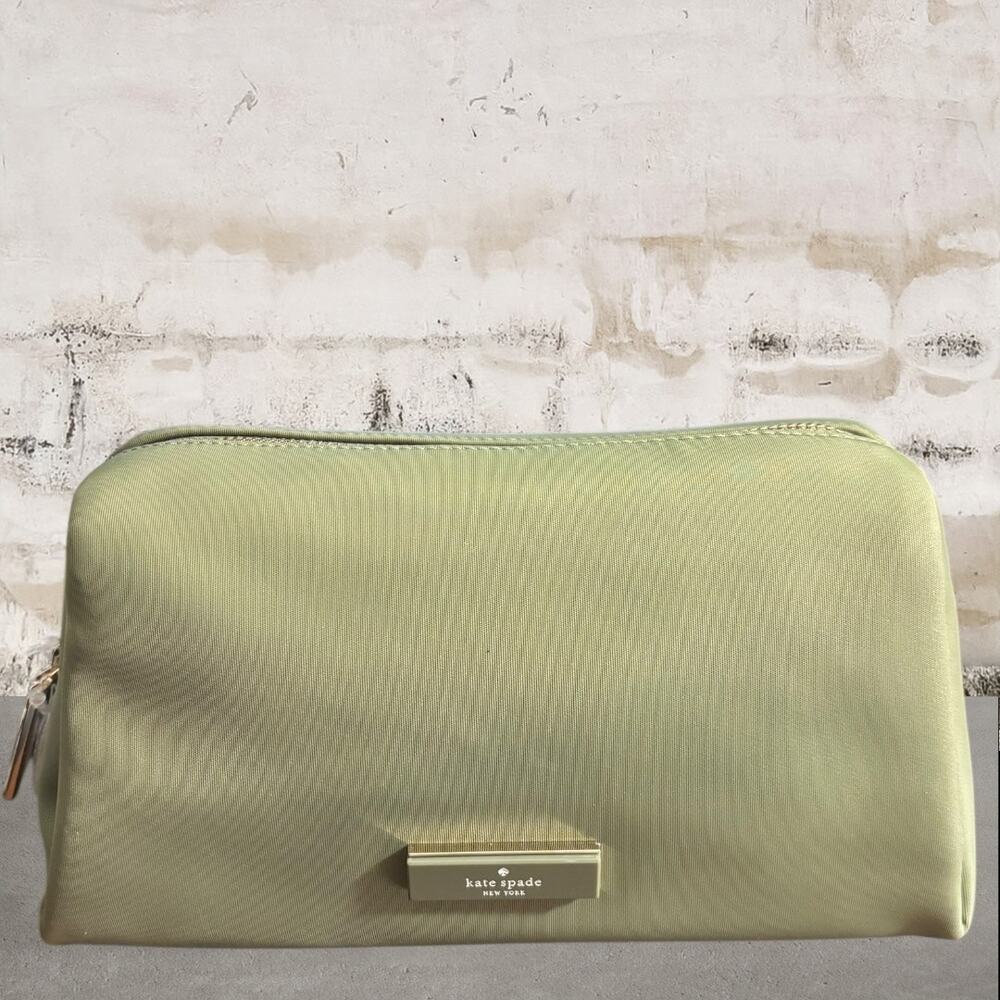 Kate Spade $99 Carter Nylon Cosmetic Pouch in Cedar Stand NWT